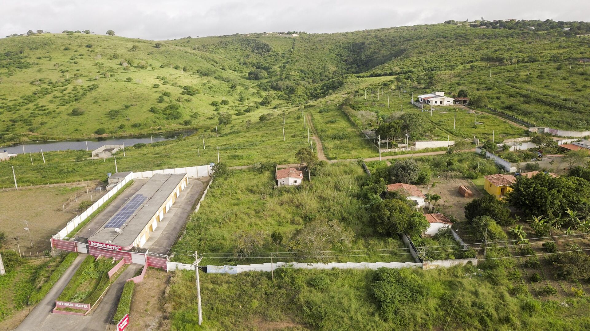 Imagens do imóveis Terreno a venda por  R$ 140.000,00 no bairro Severiano Moraes Filho