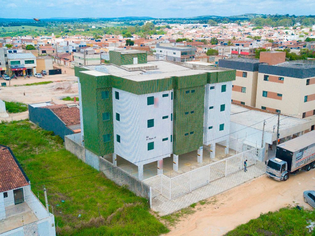 Imagens do imóveis Apartamento com 2 quartos à venda por R$ 200.000 - Manoel Camelo - Garanhuns/PE