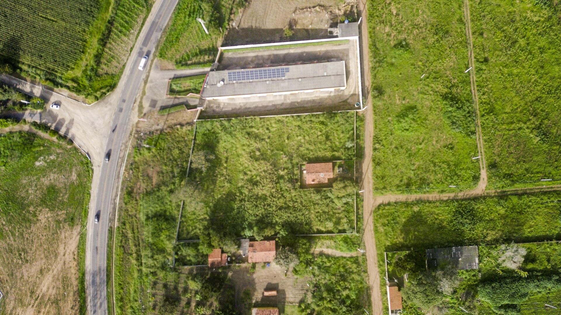 Imagens do imóveis Terreno a venda por R$ 140.000,00 no bairro Severiano Moraes Filho