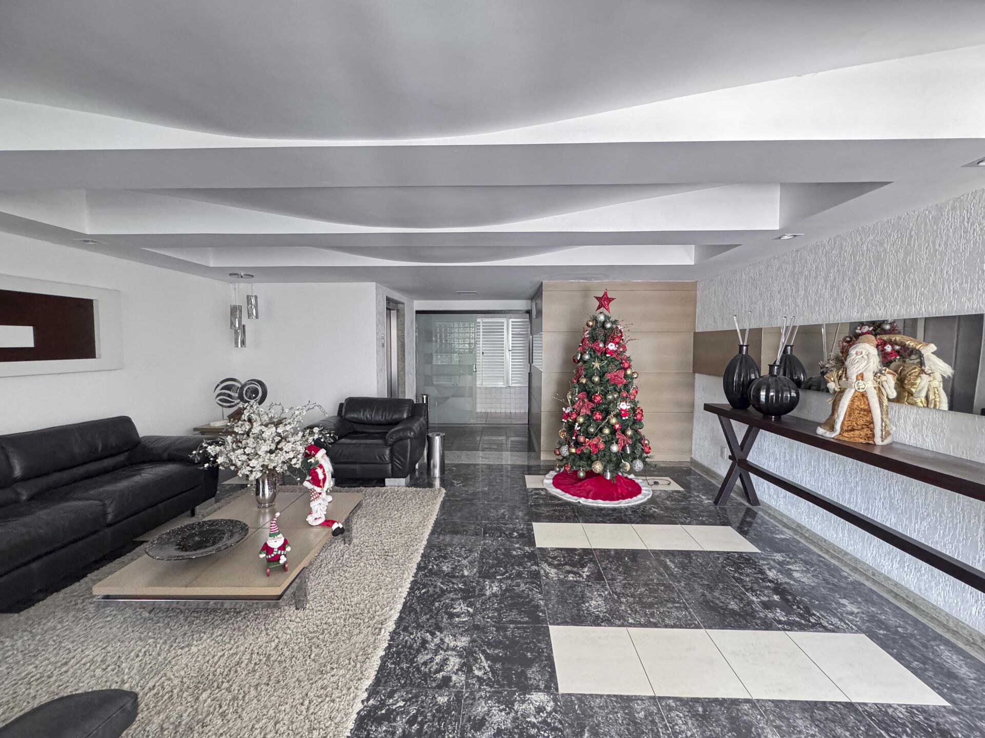 Imagens do imóveis Apartamento para Aluguel Alto Padrão Edifício Portinari por R$ 4.500,00 no bairro Heliópolis - Garanhuns/PE