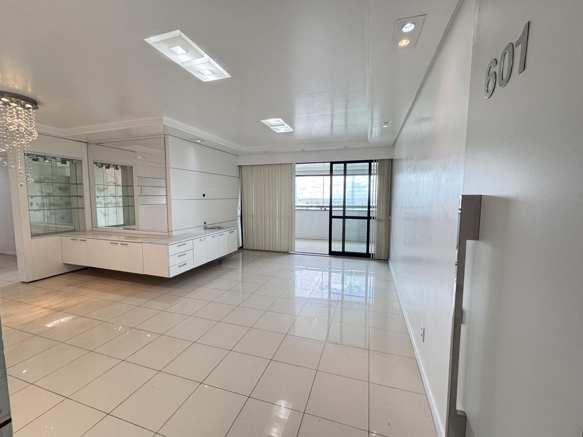 Imagens do imóveis Apartamento para Aluguel Alto Padrão Edifício Portinari por R$ 4.500,00 no bairro Heliópolis - Garanhuns/PE