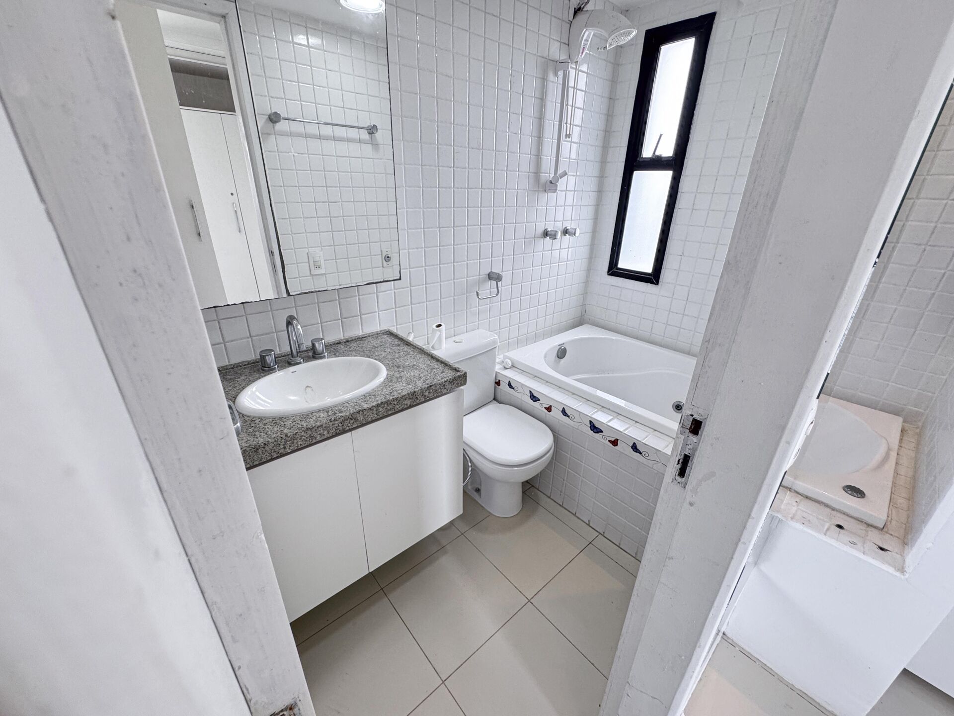 Apartamento para Aluguel Alto Padrão Edifício Portinari por R$ 4.500,00 no bairro Heliópolis - Garanhuns/PE