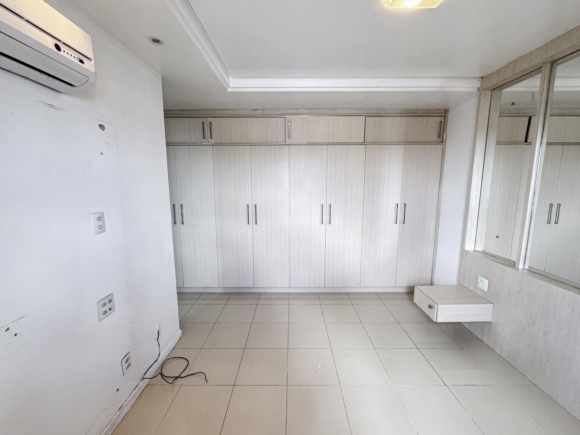 Apartamento para Aluguel Alto Padrão Edifício Portinari por R$ 4.500,00 no bairro Heliópolis - Garanhuns/PE