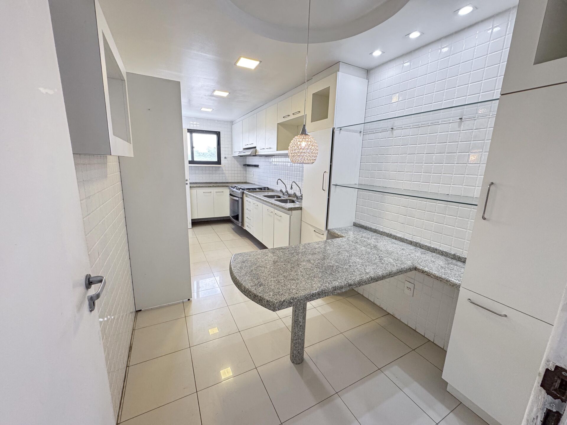 Apartamento para Aluguel Alto Padrão Edifício Portinari por R$ 4.500,00 no bairro Heliópolis - Garanhuns/PE