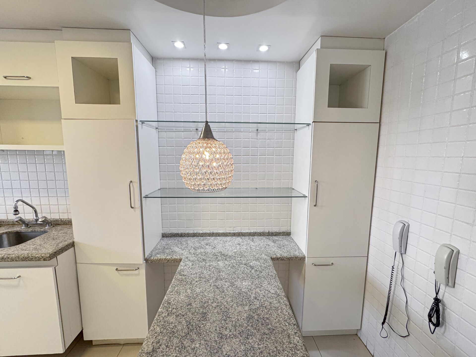 Apartamento para Aluguel Alto Padrão Edifício Portinari por R$ 4.500,00 no bairro Heliópolis - Garanhuns/PE