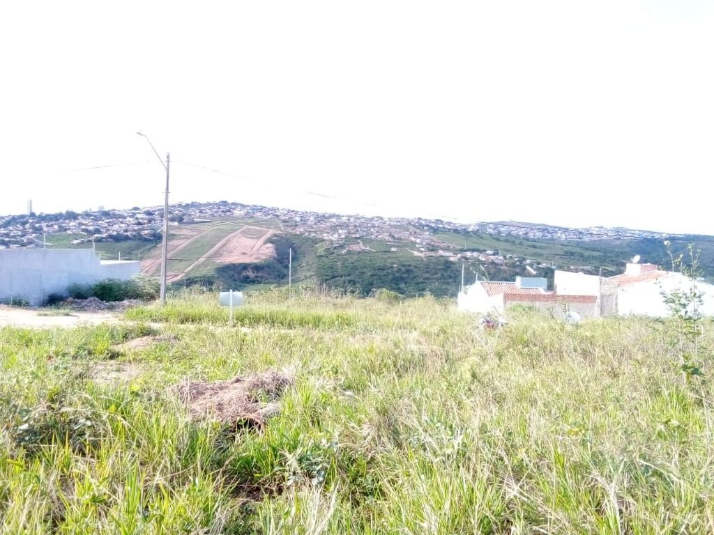 Imagens do imóveis Terreno à venda, 200 m² por R$ 55.000,00 - Francisco Simão dos Santos Figueira - Cohab 2 - Garanhuns/PE