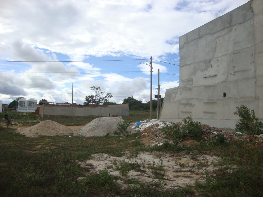 Imagens do imóveis Terreno à venda, 227 m² por R$ 55.000,00 - Severiano Moraes Filho - Garanhuns/PE