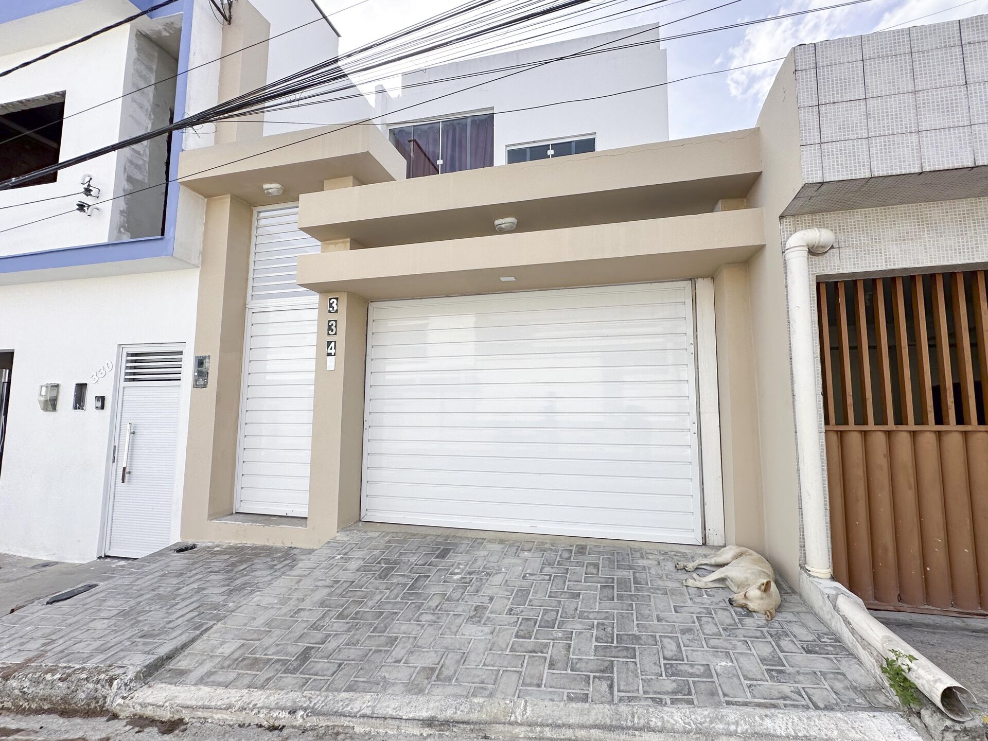 Imagens do imóveis Casa Duplex á venda por R$ 390.000,00 no bairro Aloisio Pinto