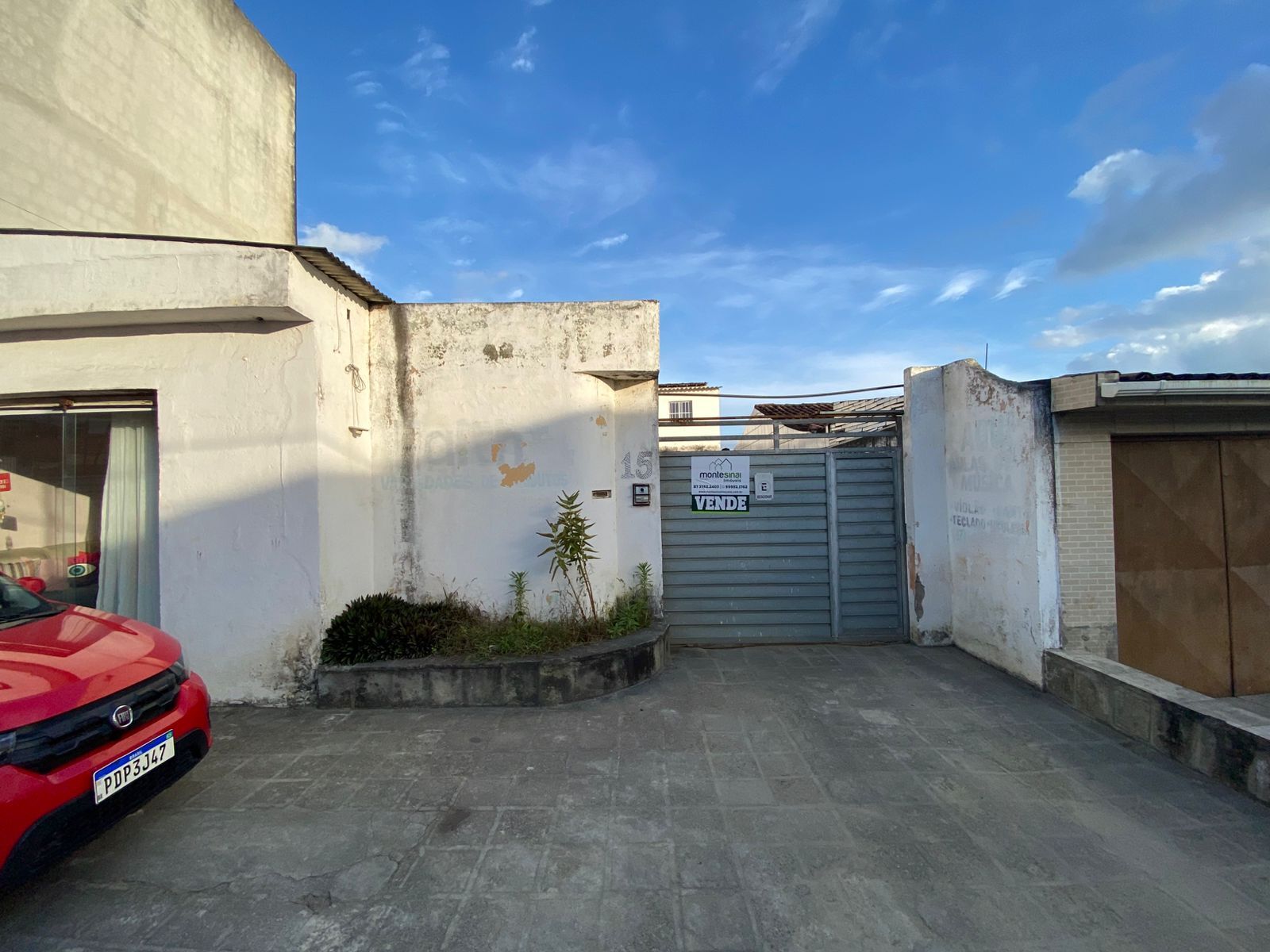 Imagens do imóveis Casa Padrão a venda por R$ 450.000,00 com ponto comercial