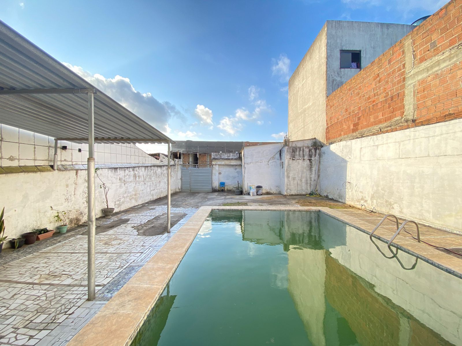 Imagens do imóveis Casa Padrão a venda por R$ 450.000,00 com ponto comercial