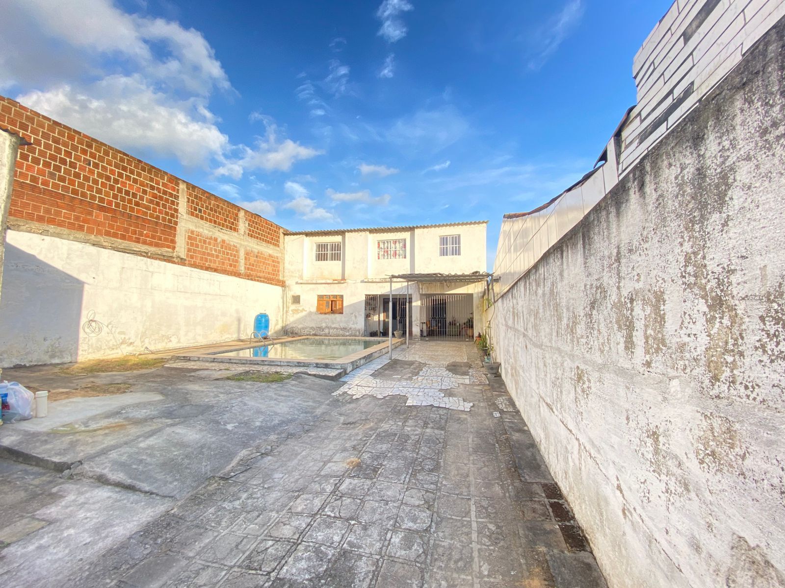 Imagens do imóveis Casa Padrão a venda por R$ 450.000,00 com ponto comercial