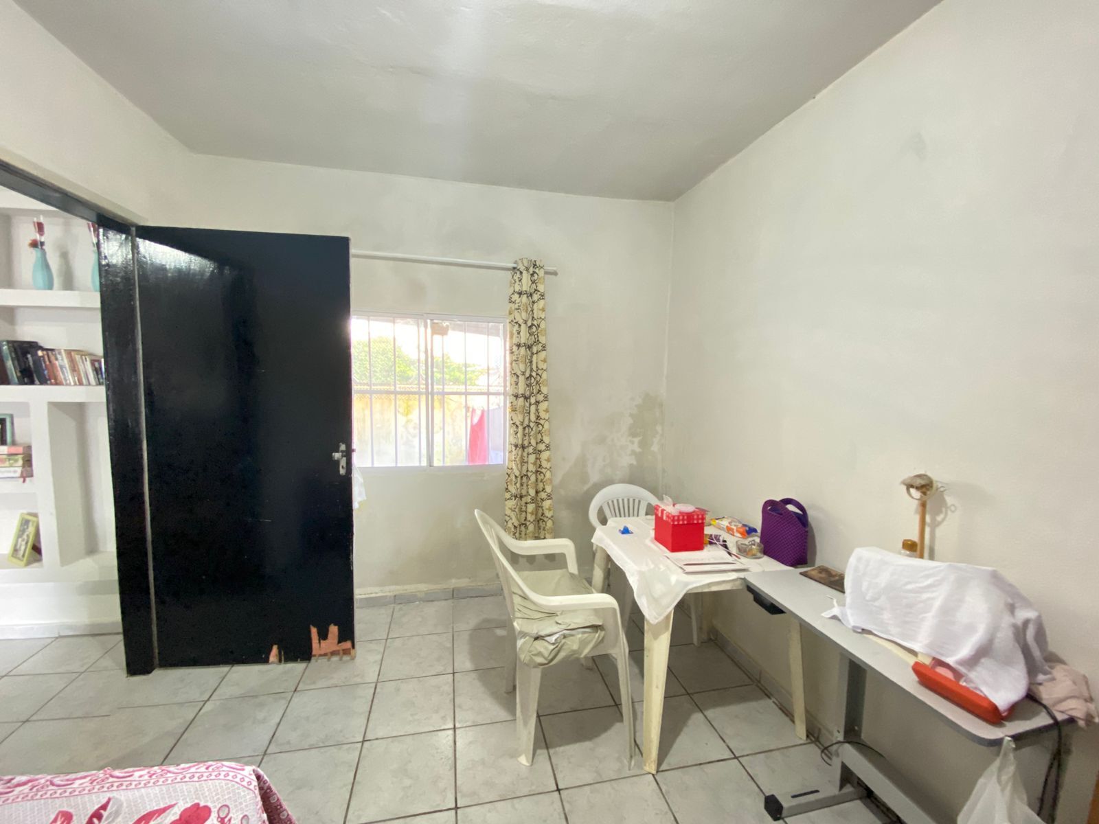 Imagens do imóveis Casa Padrão a venda por R$ 450.000,00 com ponto comercial