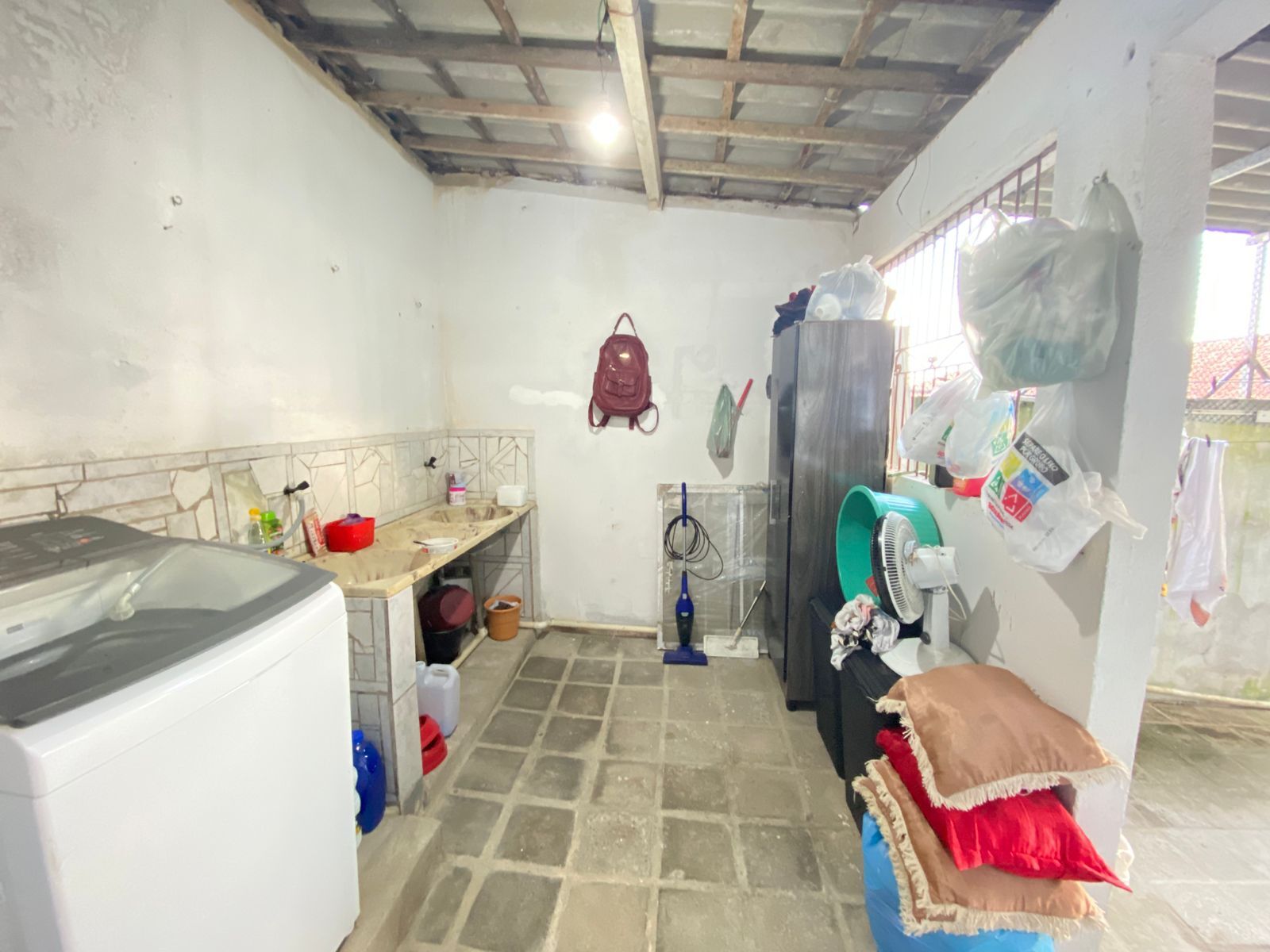 Imagens do imóveis Casa Padrão a venda por R$ 450.000,00 com ponto comercial