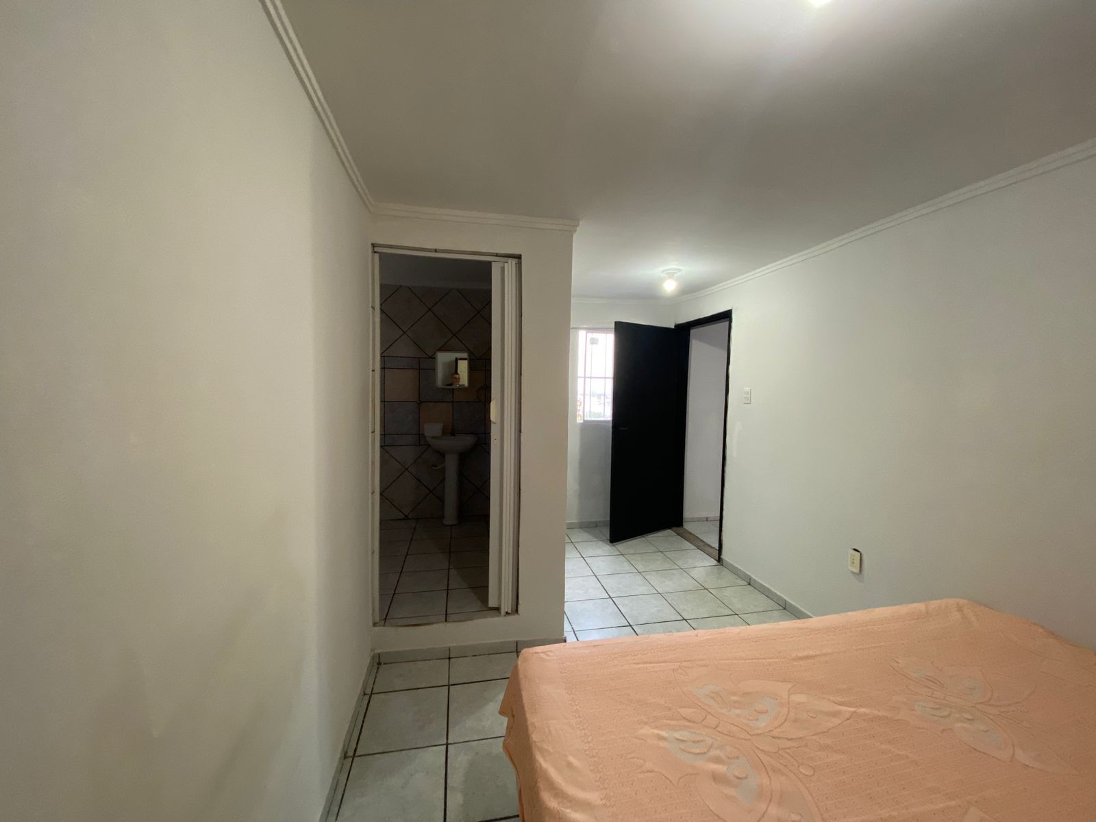 Imagens do imóveis Casa Padrão a venda por R$ 450.000,00 com ponto comercial