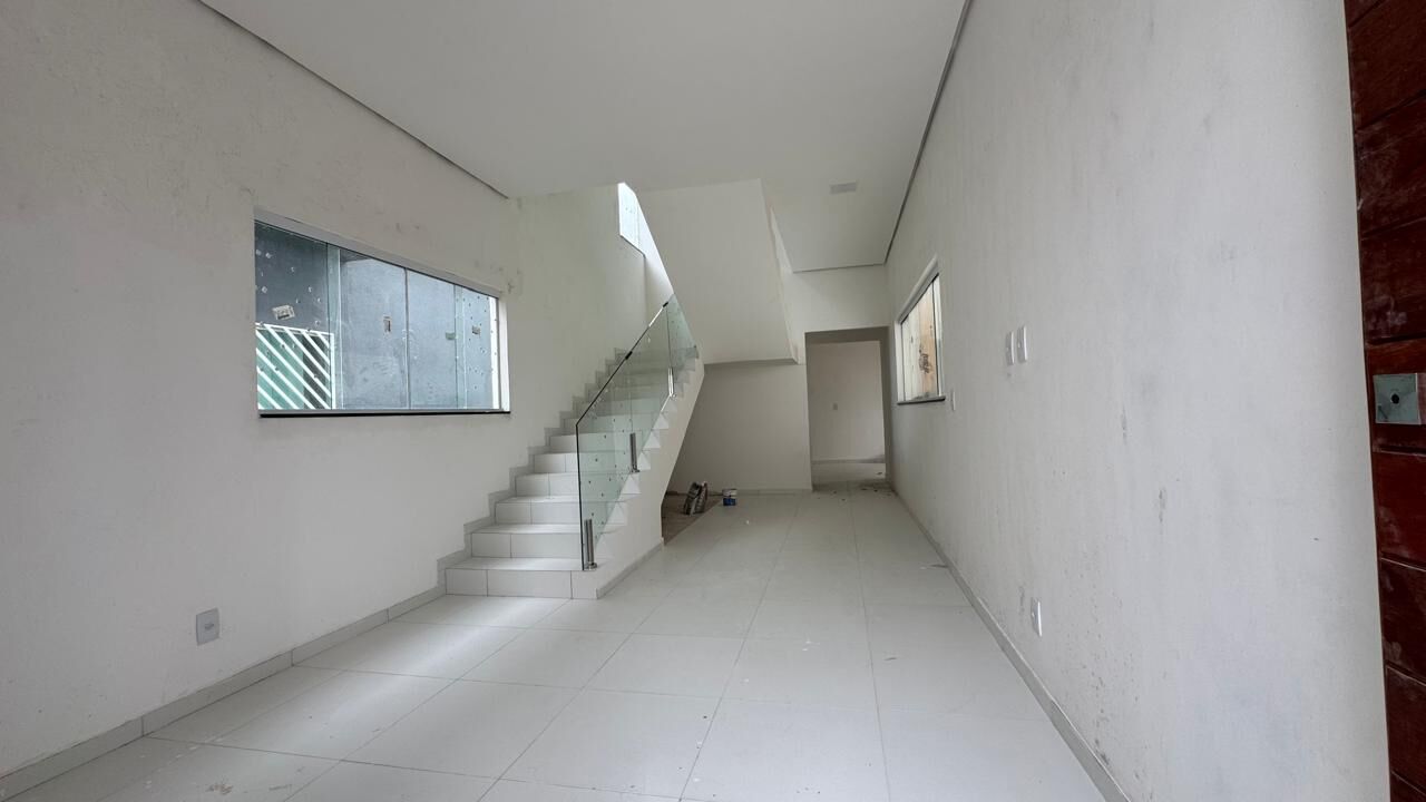 Imagens do imóveis Casa Duplex, aluguel por R$ 4.000,00 no condominio Village São Marcos