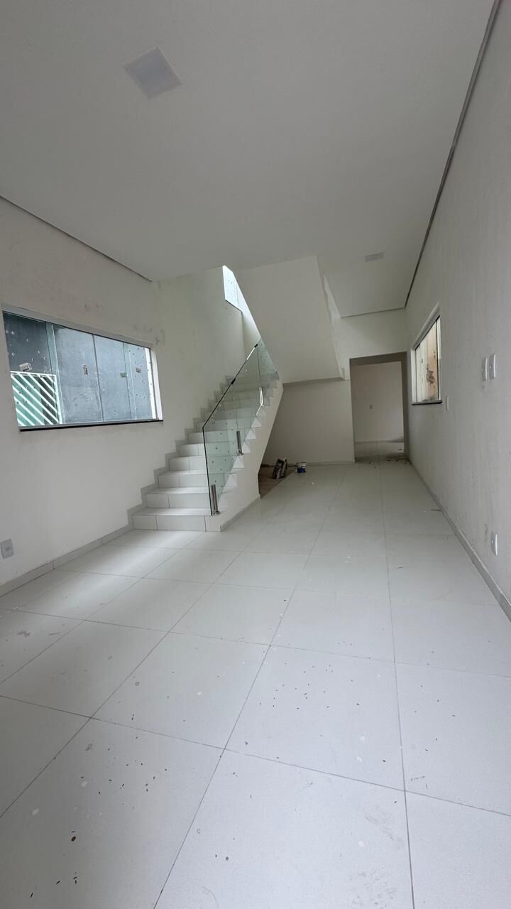 Imagens do imóveis Casa Duplex, aluguel por R$ 4.000,00 no condominio Village São Marcos