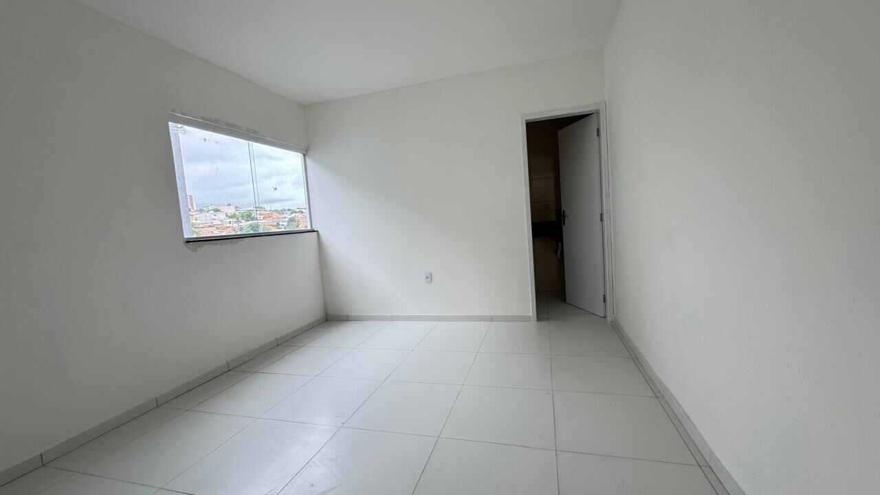 Imagens do imóveis Casa Duplex, aluguel por R$ 4.000,00 no condominio Village São Marcos