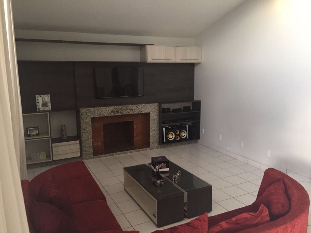 Casa com 5 quartos  à venda, 600 m² por R$ 1.500.000 - Heliópolis - Garanhuns/PE