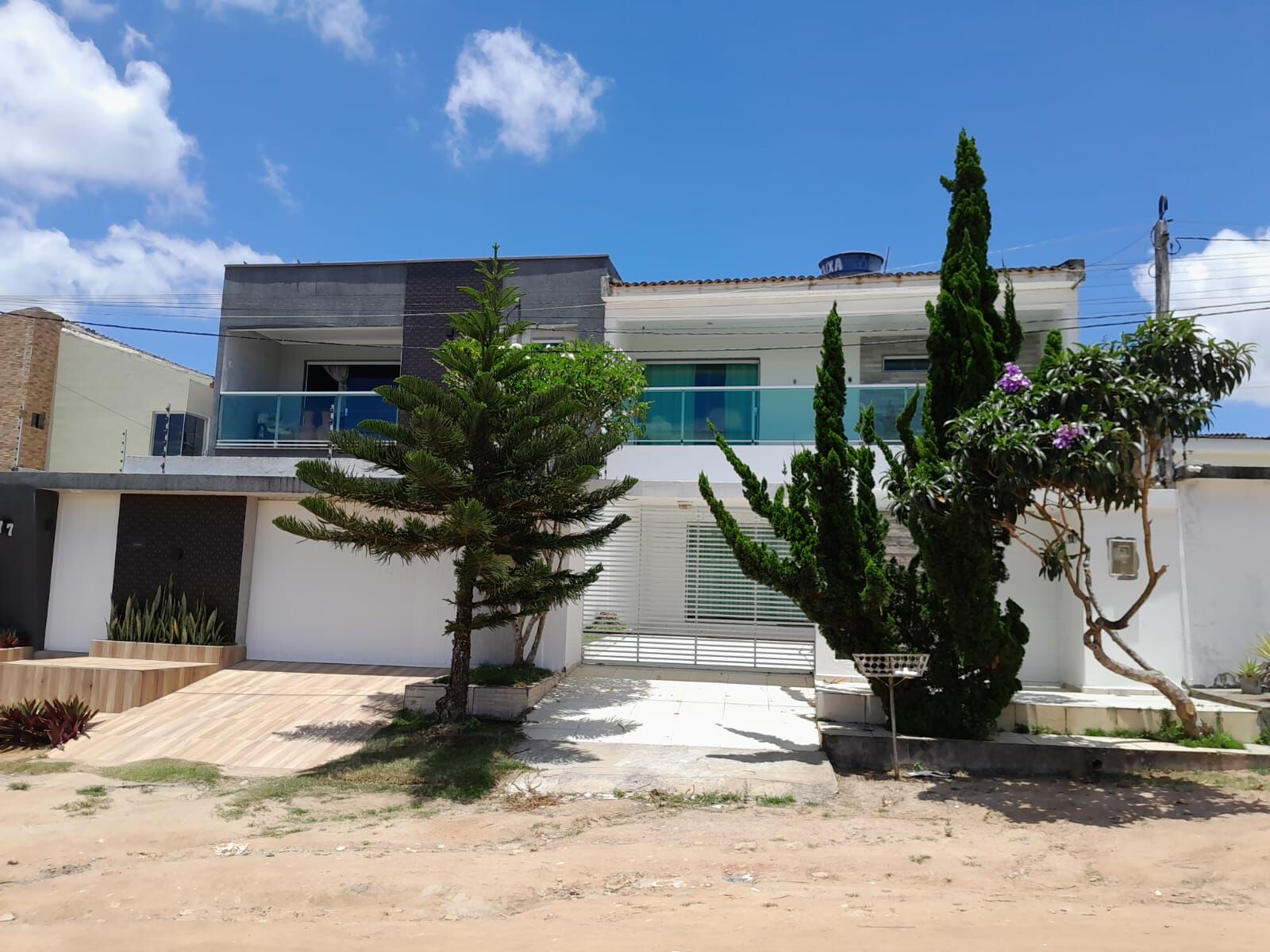 Imagens do imóveis Casa à venda Alto Padrão R$750.000,00 no bairro Francisco Simão dos Santos Figueira - Garanhuns/PE