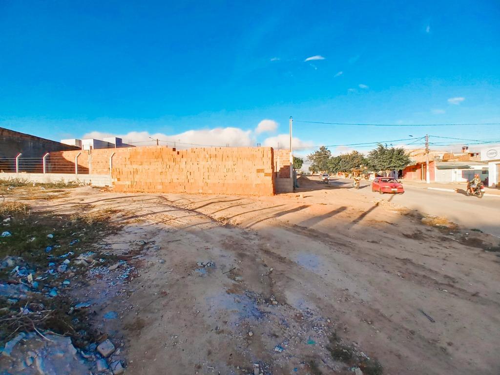 Imagens do imóveis Terreno à venda, 450 m² por R$ 145.000,00 - Cohab 3 - Garanhuns/PE