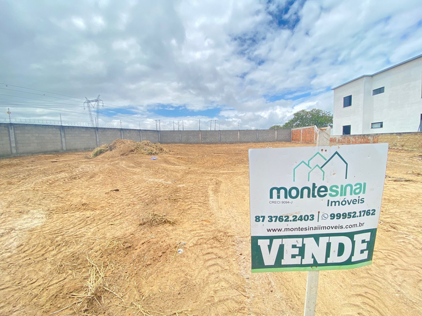 Terreno à venda no bairro Heliópolis em Garanhuns/PE