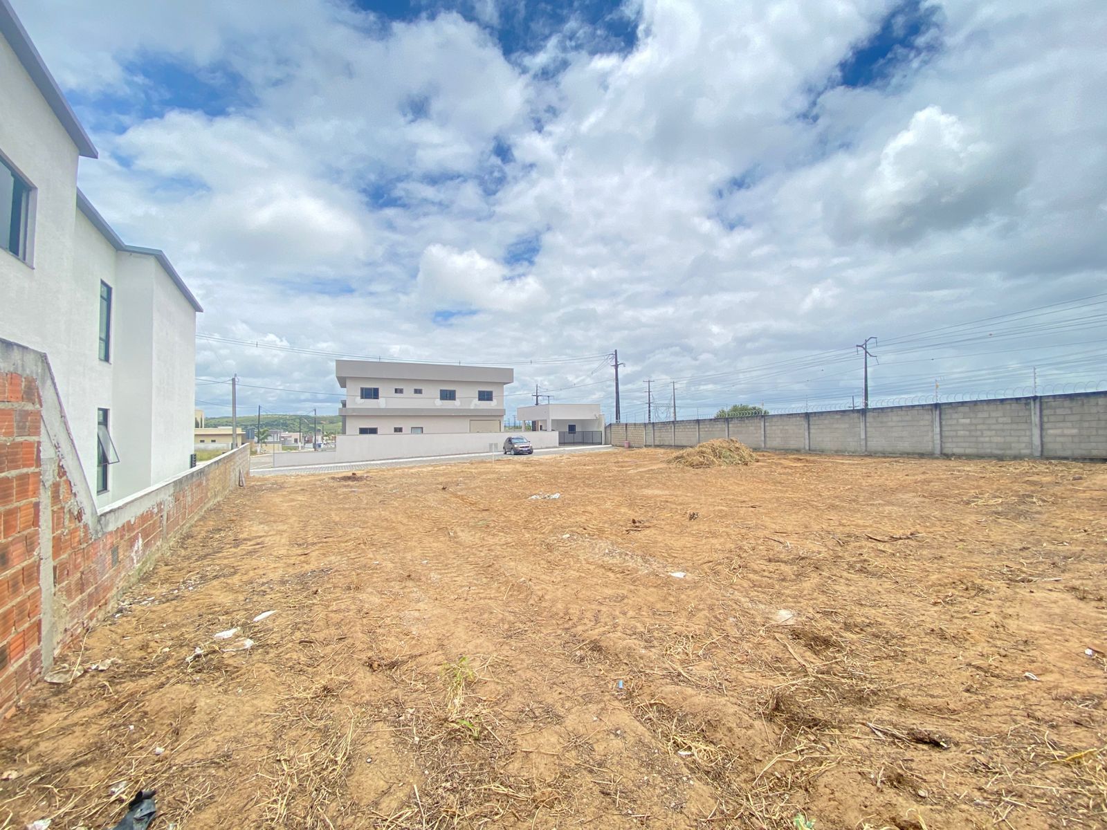 Terreno à venda no bairro Heliópolis em Garanhuns/PE