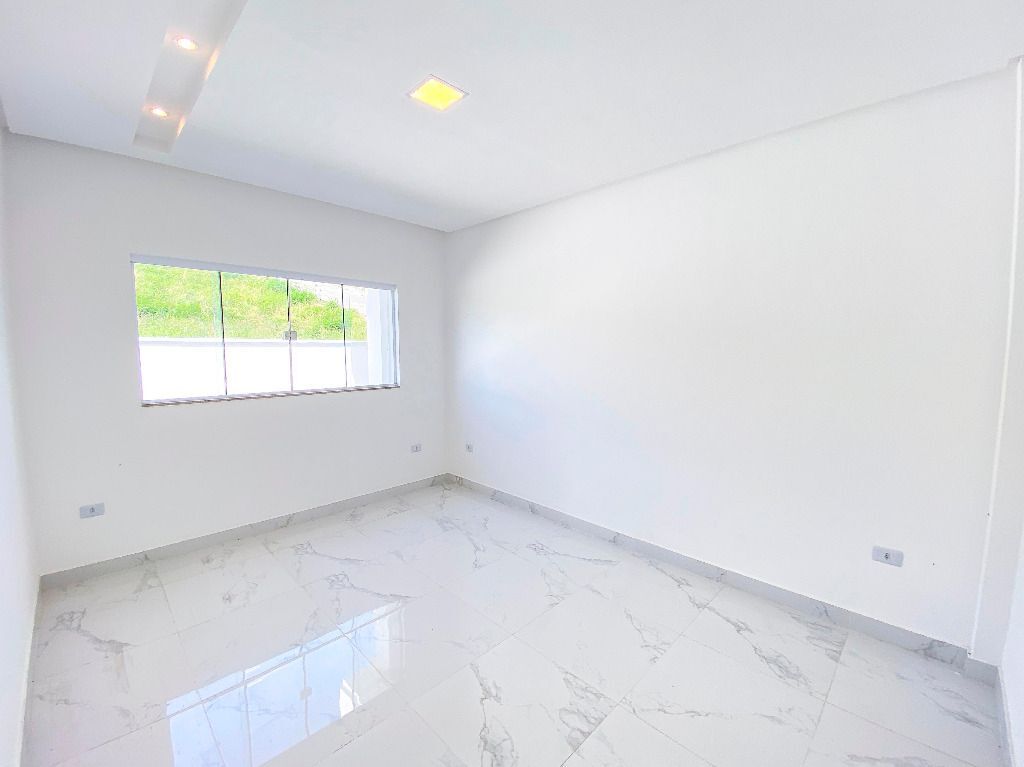 Imagens do imóveis Casa Alto Padrão aluguel por R$ 4.700,00 no condominio Ville De Fluers