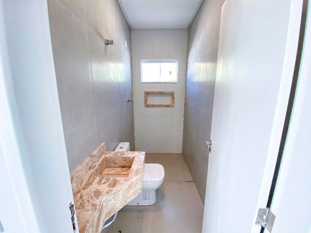 Imagens do imóveis Casa Alto Padrão aluguel por R$ 4.700,00 no condominio Ville De Fluers