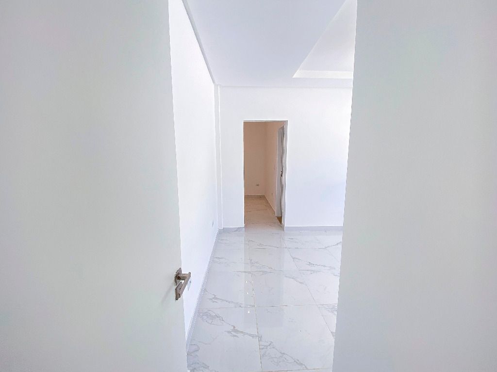 Imagens do imóveis Casa Alto Padrão aluguel por R$ 4.700,00 no condominio Ville De Fluers