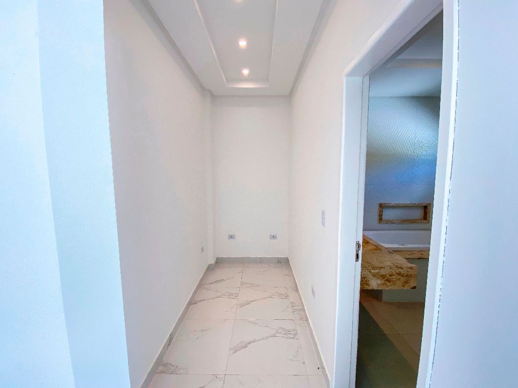 Imagens do imóveis Casa Alto Padrão aluguel por R$ 4.700,00 no condominio Ville De Fluers