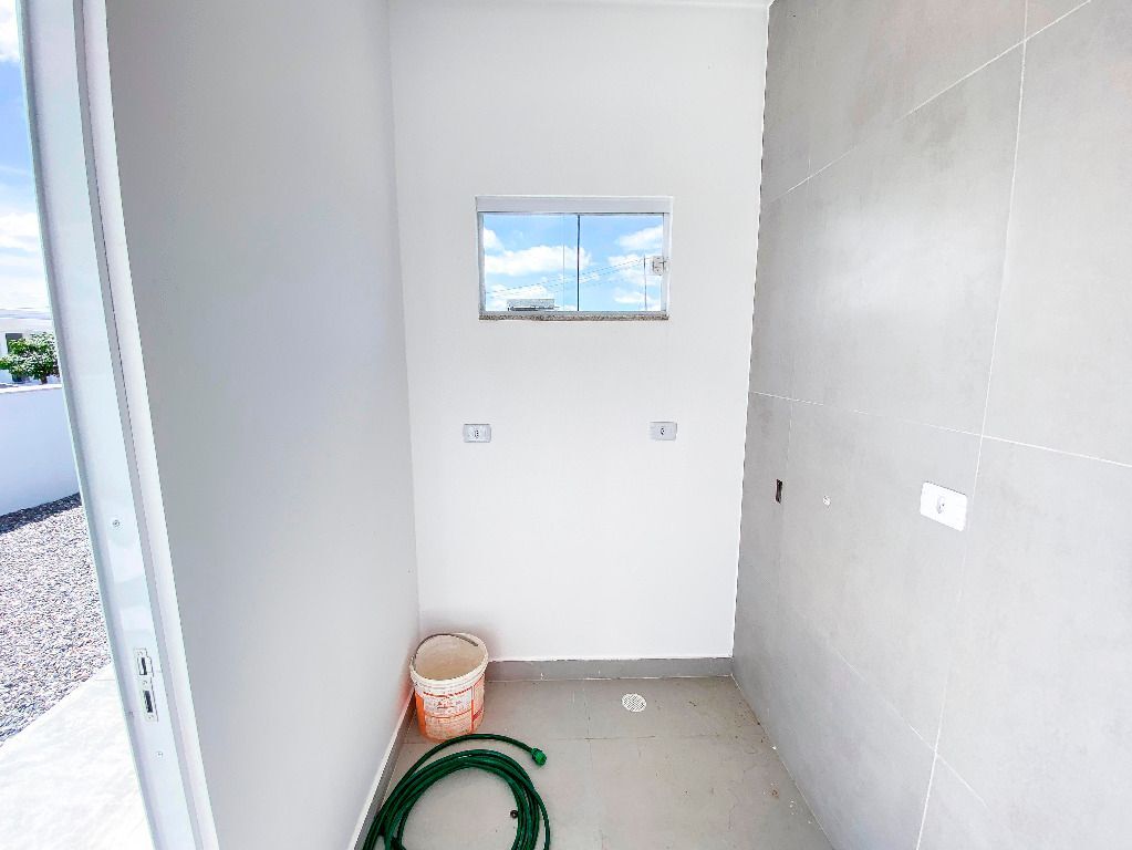 Imagens do imóveis Casa Alto Padrão aluguel por R$ 4.700,00 no condominio Ville De Fluers