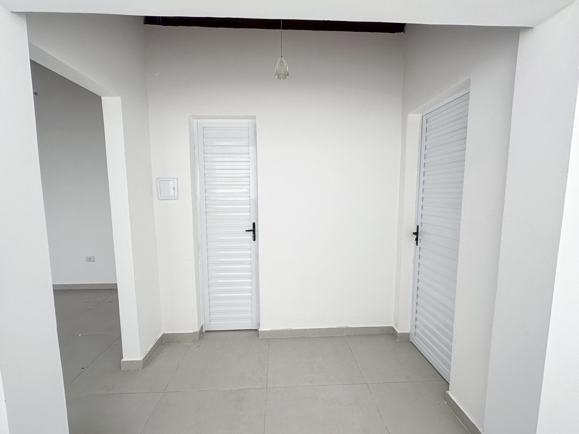 Imagens do imóveis Casa Alto Padrão aluguel por R$ 4.700,00 no condominio Ville De Fluers