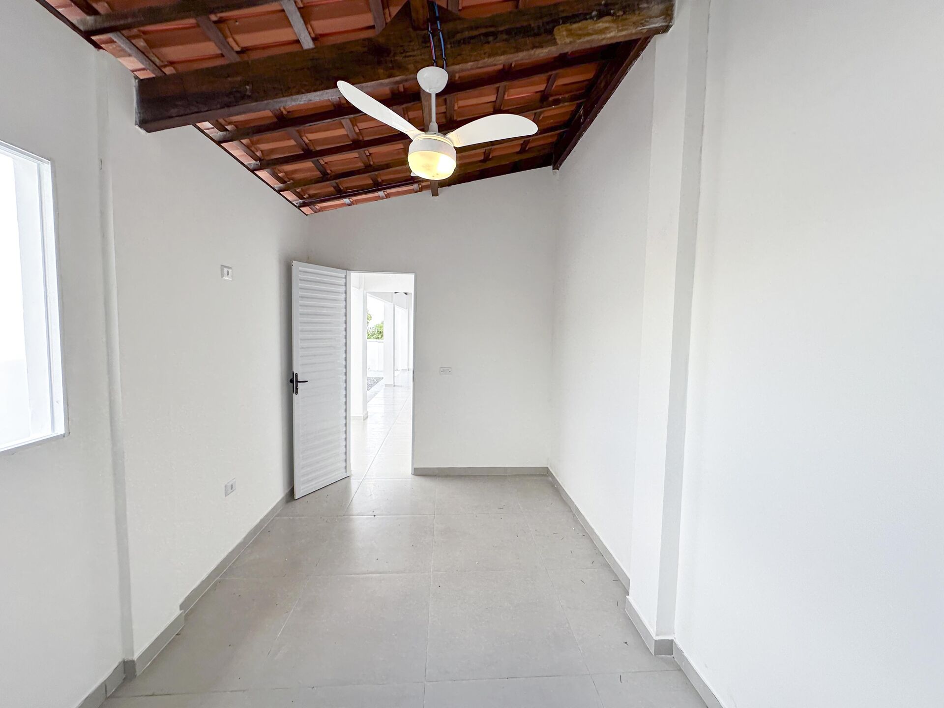Imagens do imóveis Casa Alto Padrão aluguel por R$ 4.700,00 no condominio Ville De Fluers