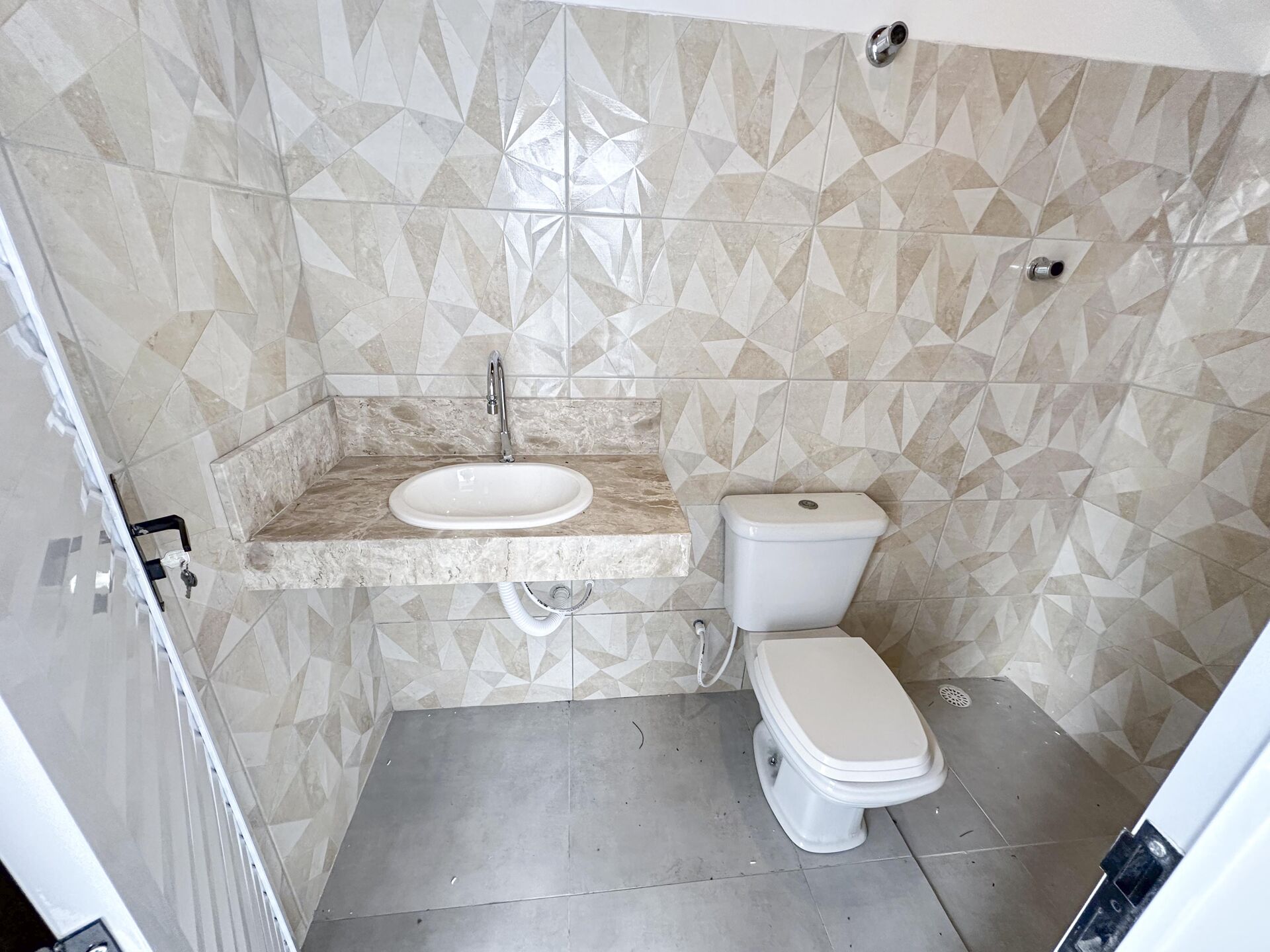 Imagens do imóveis Casa Alto Padrão aluguel por R$ 4.700,00 no condominio Ville De Fluers