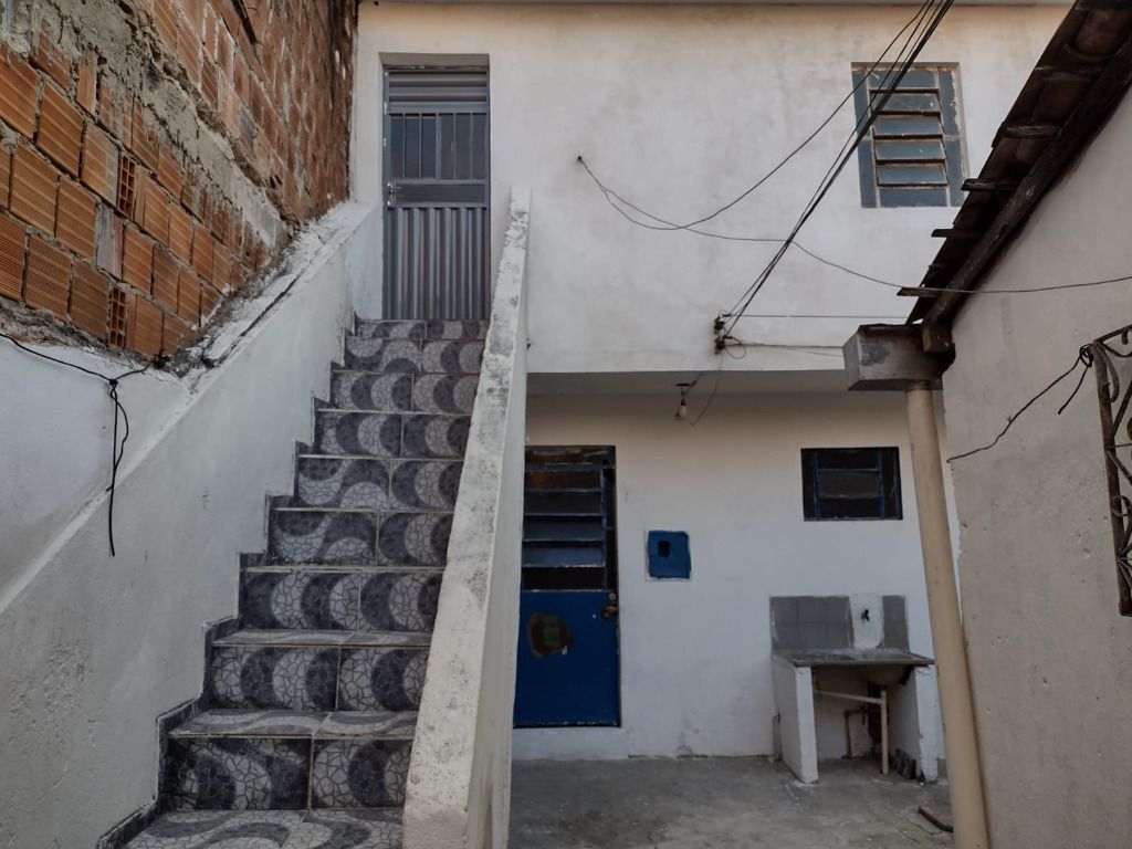 Imagens do imóveis Apartamento com 1 quarto à venda por R$ 50.000 - Heliópolis - Garanhuns/PE