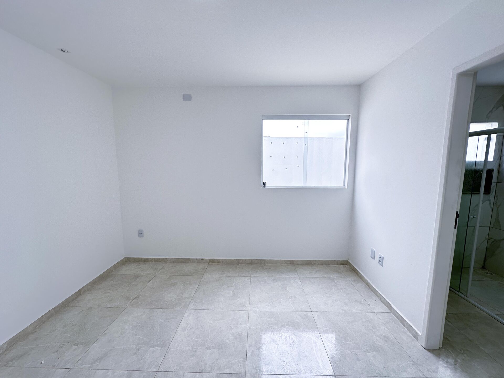 Imagens do imóveis Casa Padrão á venda por R$ 399.000,00 no bairro Cidade Das Flores