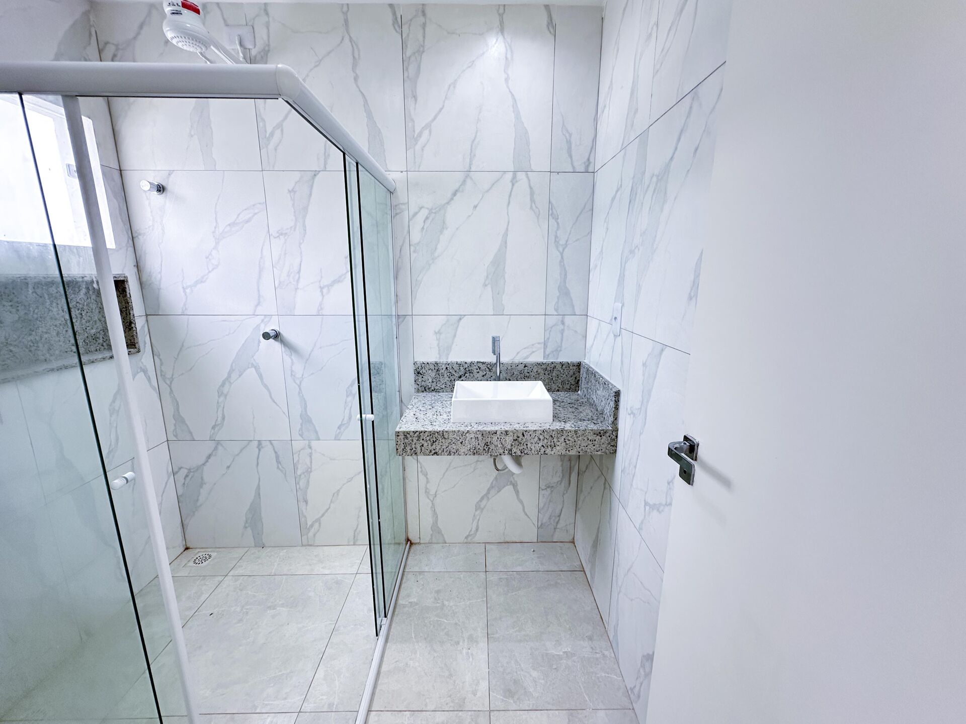 Imagens do imóveis Casa Padrão á venda por R$ 399.000,00 no bairro Cidade Das Flores