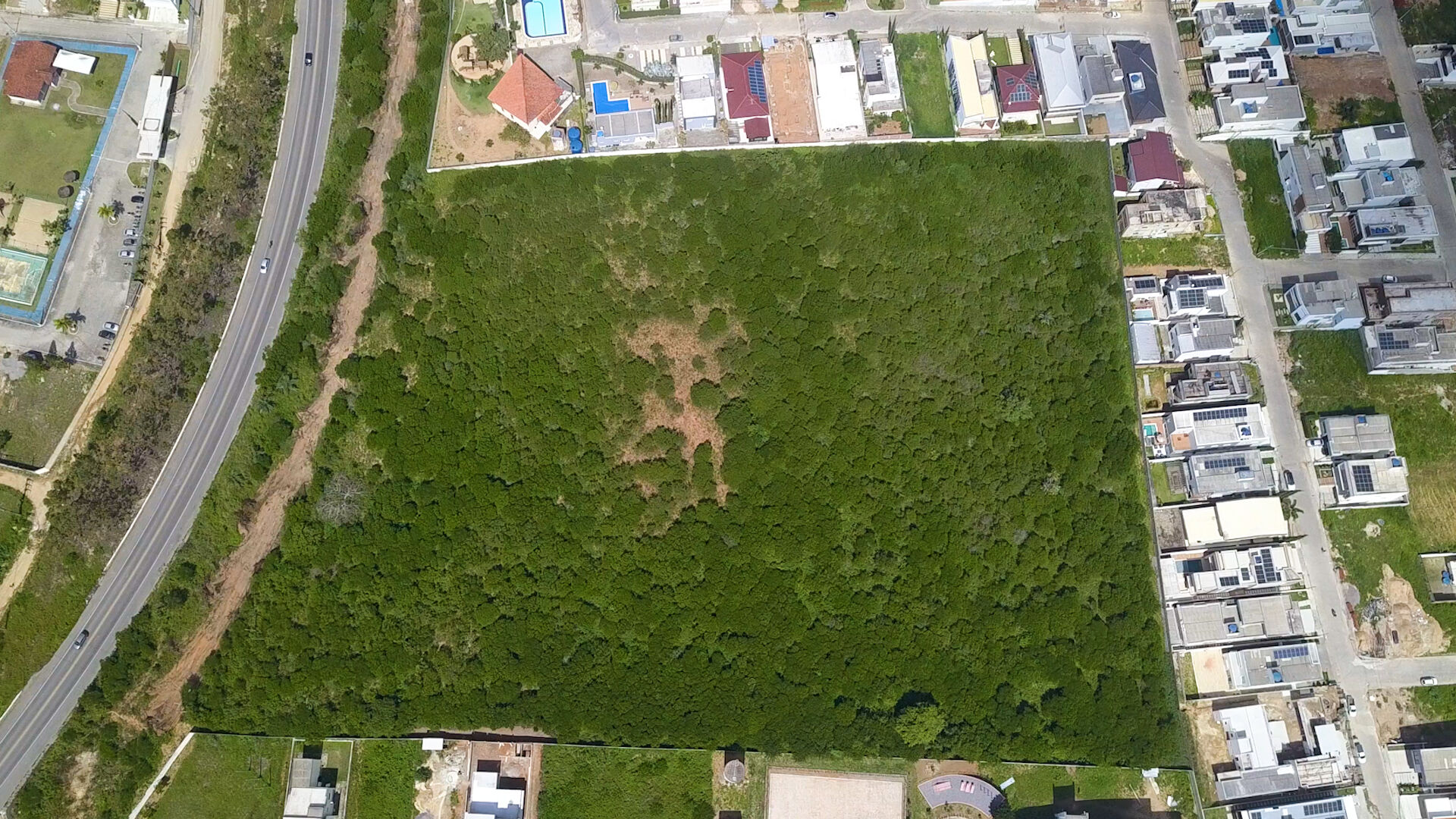 Terreno  á venda com 3.0 hectares por R$ 3.000.000,00  Nas margens da Br. 423