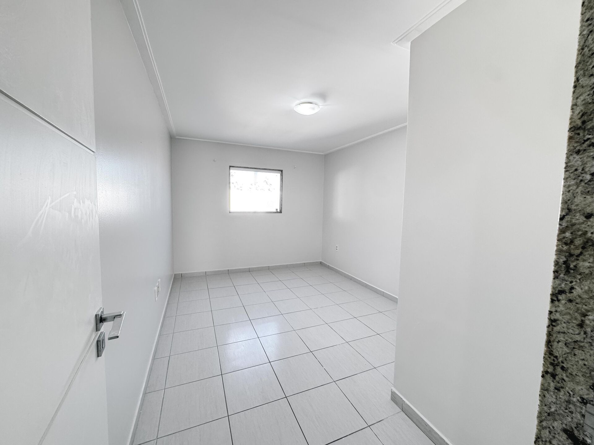 Casa alto padrão com 03 quartos para aluguel por R$ 2.600,00 - Condomínio Mont Serrat - Garanhuns/PE