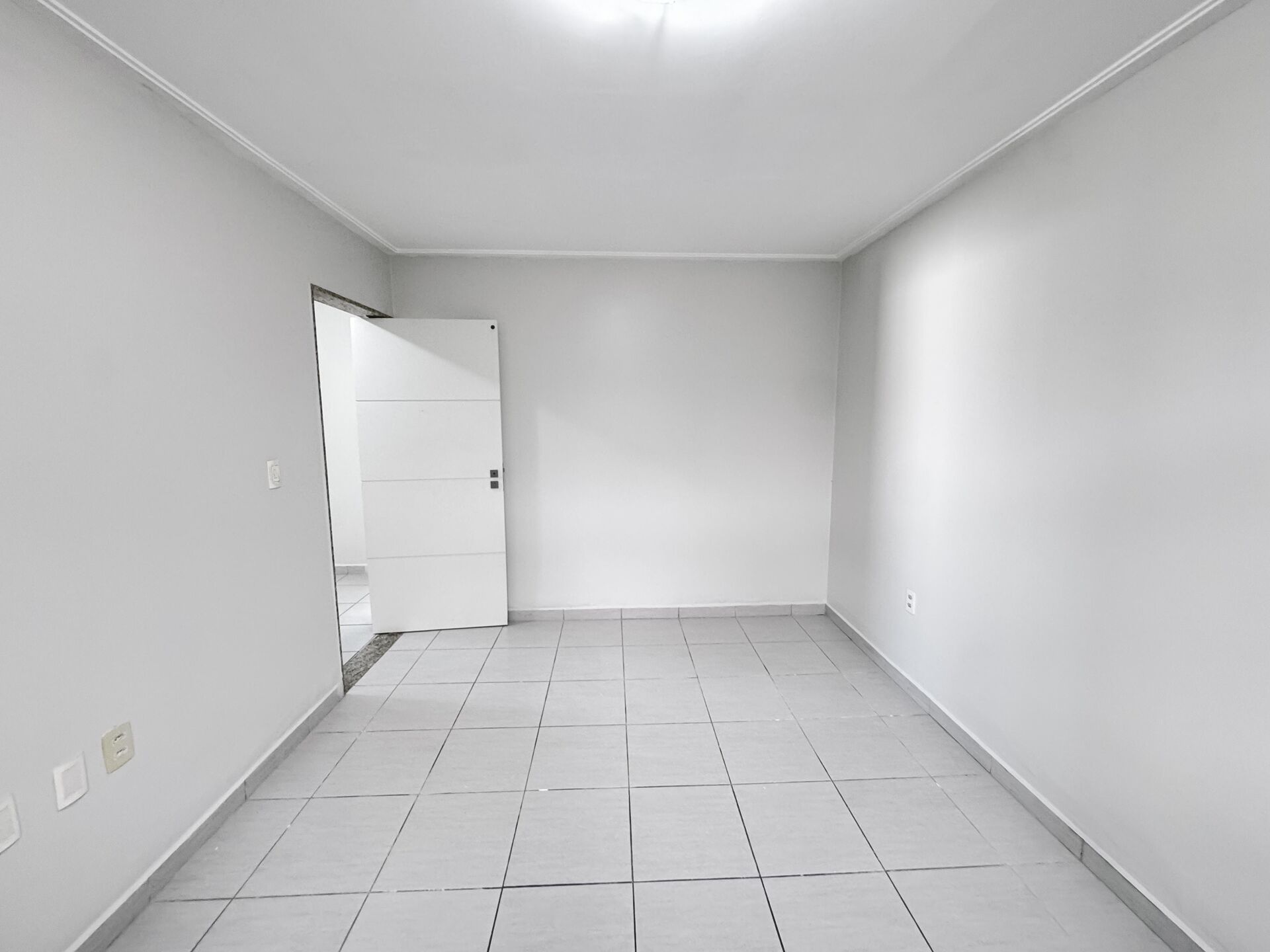 Casa alto padrão com 03 quartos para aluguel por R$ 2.600,00 - Condomínio Mont Serrat - Garanhuns/PE