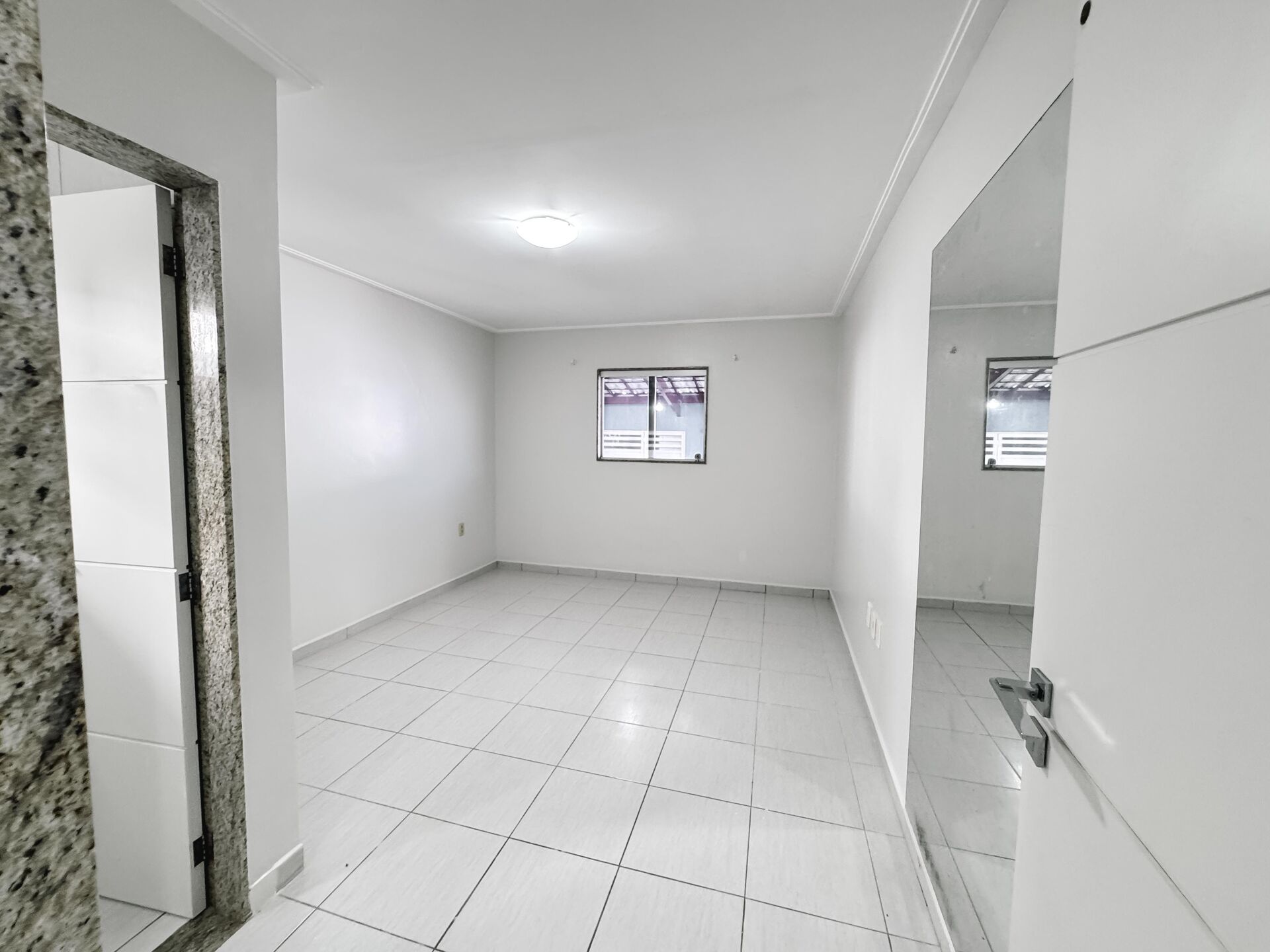 Casa alto padrão com 03 quartos para aluguel por R$ 2.600,00 - Condomínio Mont Serrat - Garanhuns/PE