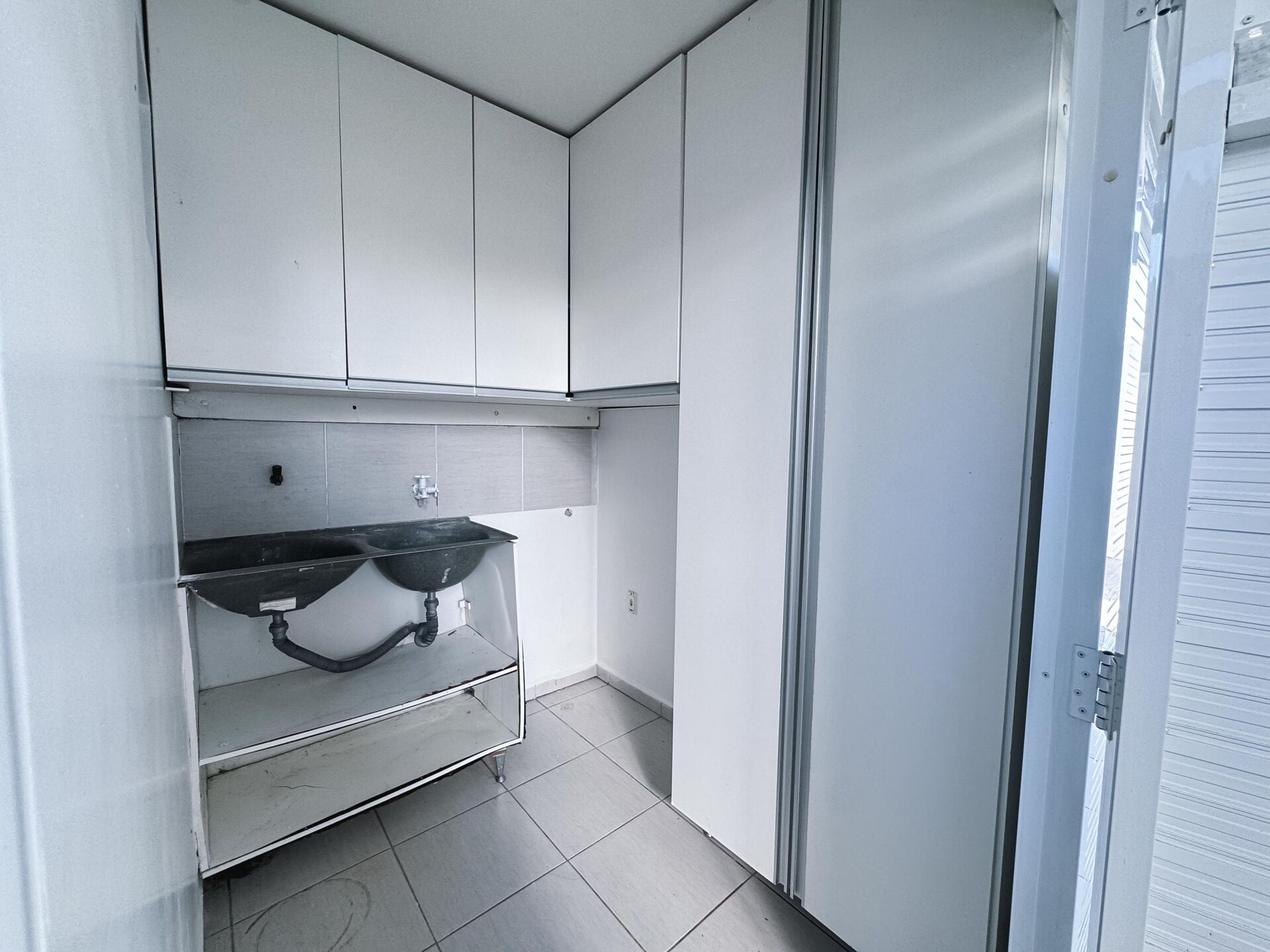 Casa alto padrão com 03 quartos para aluguel por R$ 2.600,00 - Condomínio Mont Serrat - Garanhuns/PE