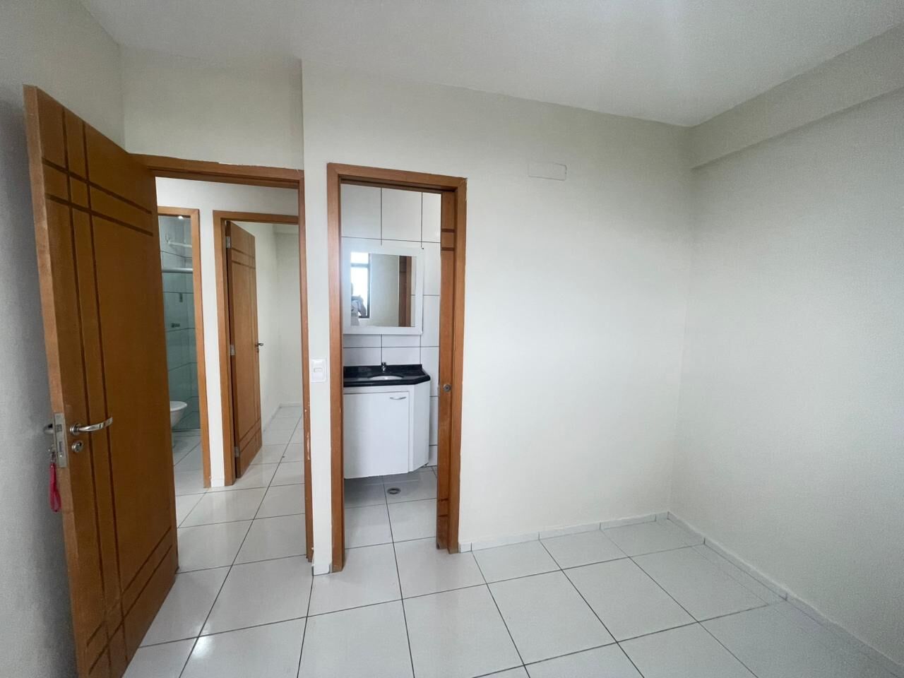 Apartamento Padrão Aluguel por R$2.300,00 no bairro heliópolis