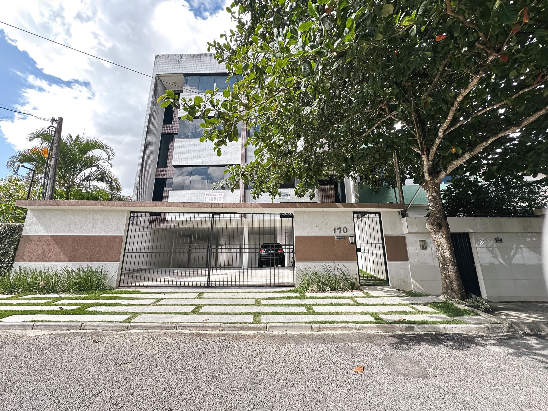 Apartamento à venda no bairro Severiano Moraes Filho em Garanhuns/PE