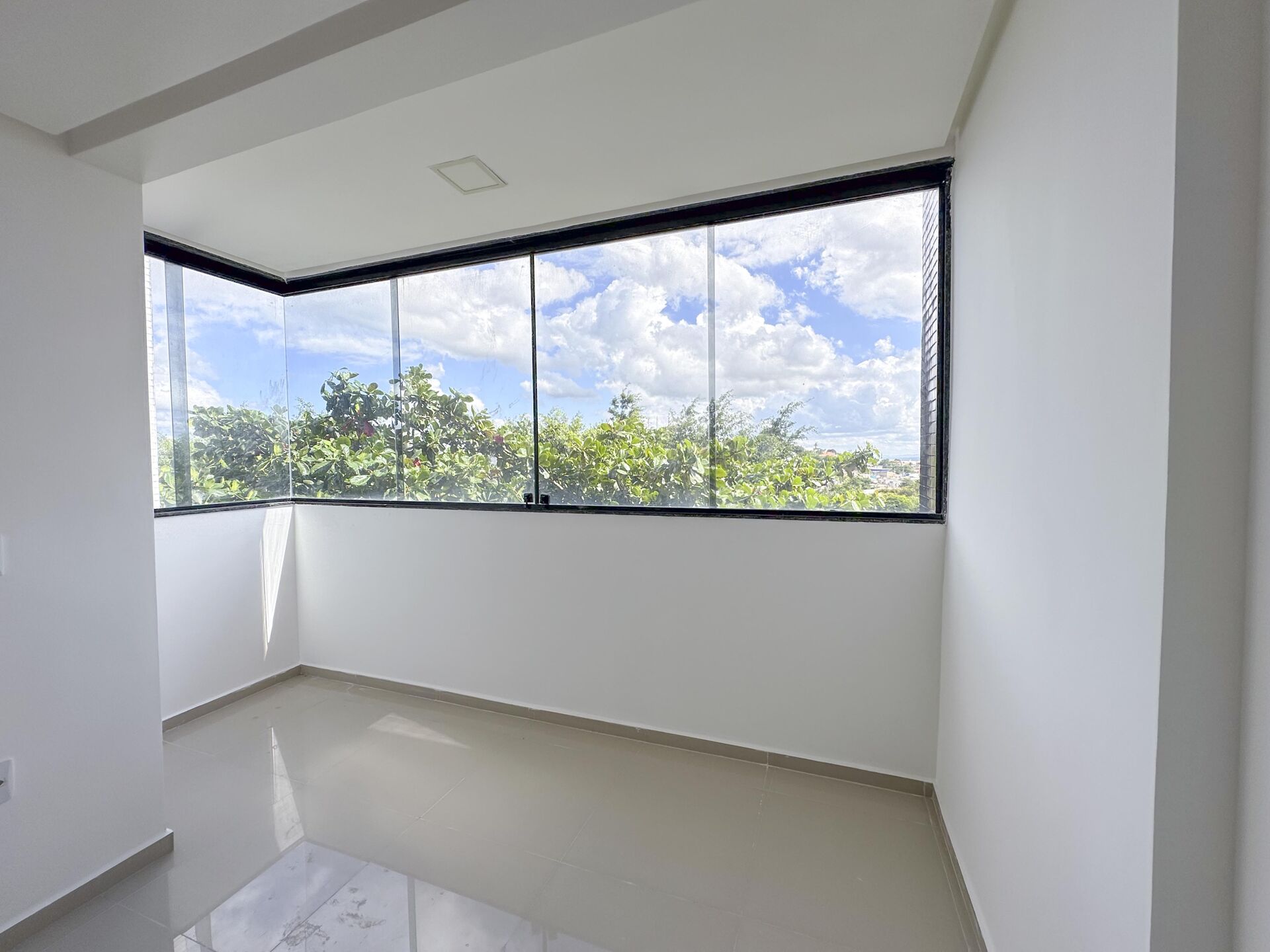 Apartamento à venda no bairro Severiano Moraes Filho em Garanhuns/PE