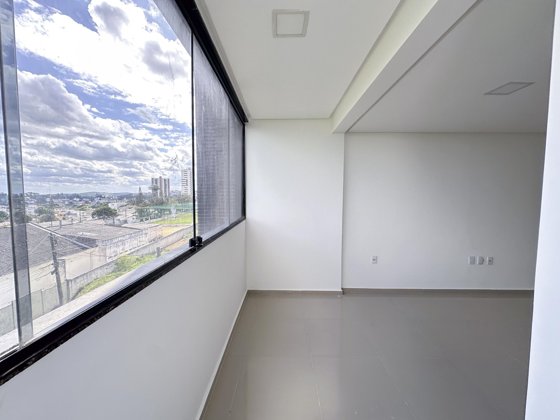 Apartamento à venda no bairro Severiano Moraes Filho em Garanhuns/PE