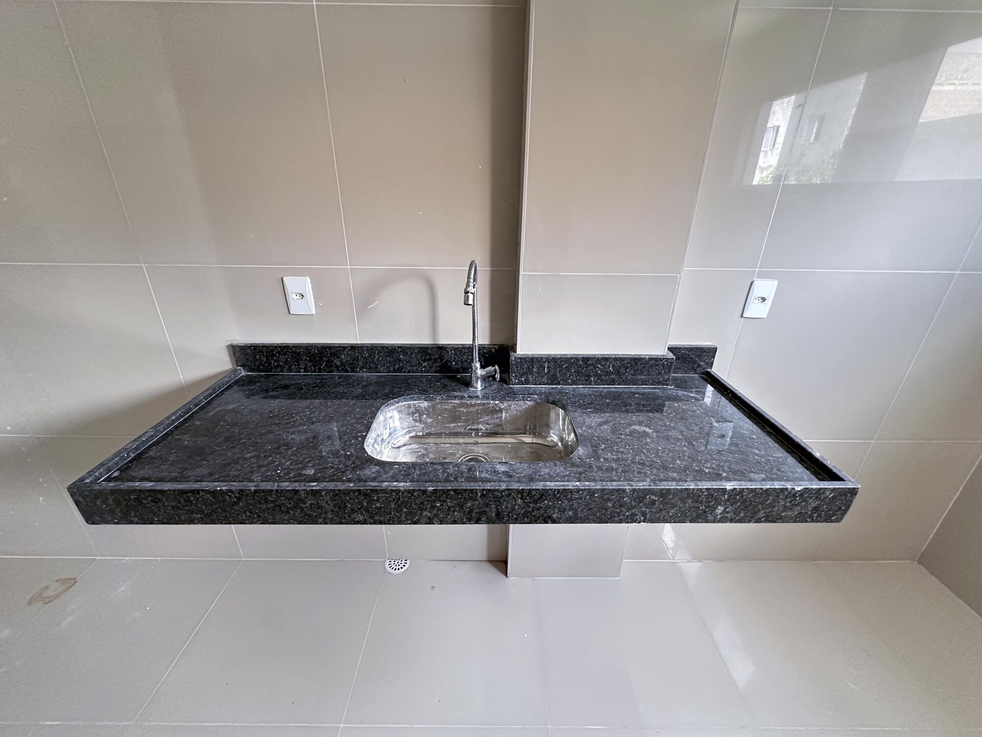 Apartamento à venda no bairro Severiano Moraes Filho em Garanhuns/PE