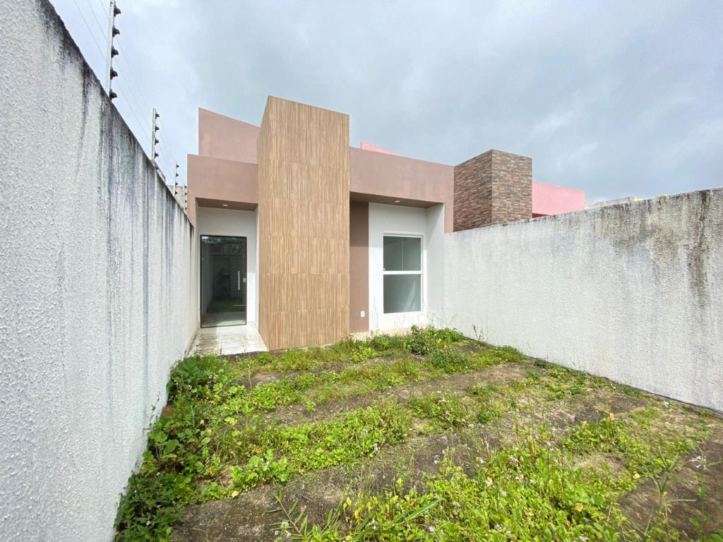 Imagens do imóveis Casa com 3 quartos à venda, 69 m² por R$220.000,00 - Cidade das Flores - Garanhuns/PE