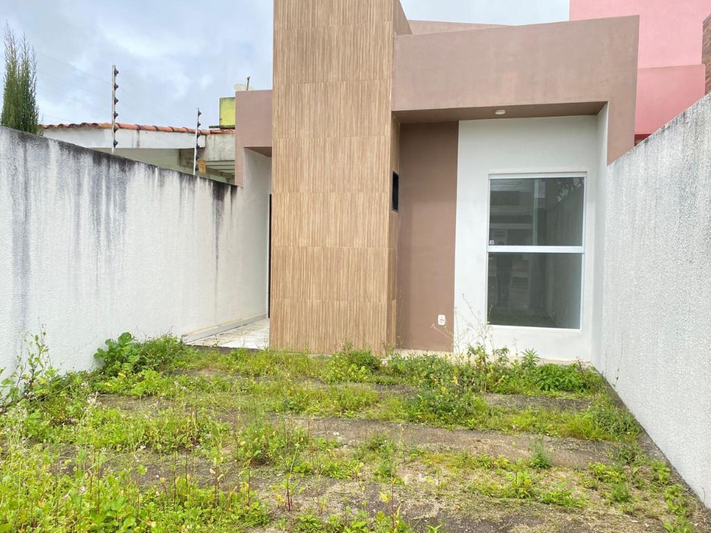 Imagens do imóveis Casa com 3 quartos à venda, 69 m² por R$220.000,00 - Cidade das Flores - Garanhuns/PE