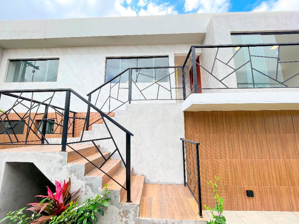 Imagens do imóveis Casa com 4 quartos à venda, 274 m² por R$ 1.400.000 - Heliópolis - Garanhuns/PE